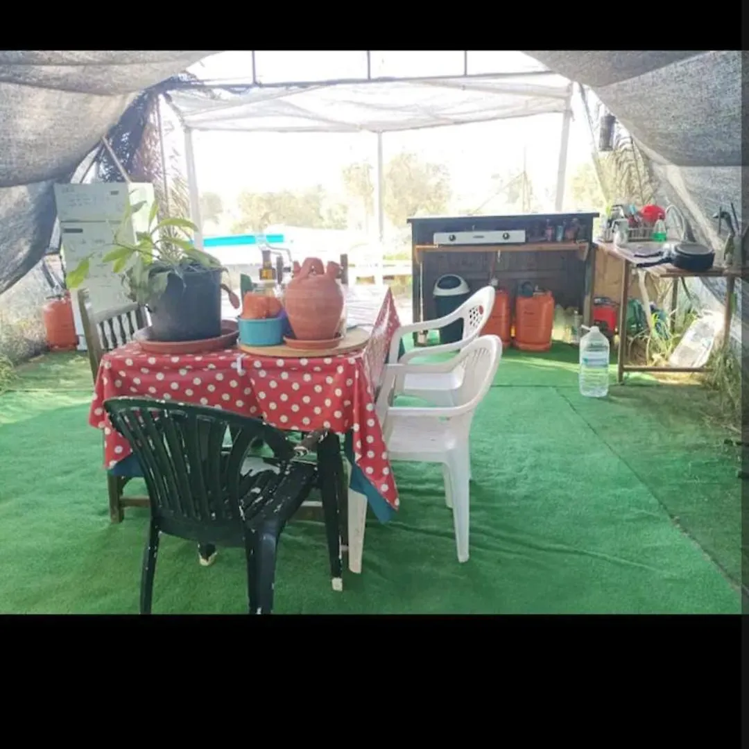 Luxury tent Caravana Acogedora Con Piscina 