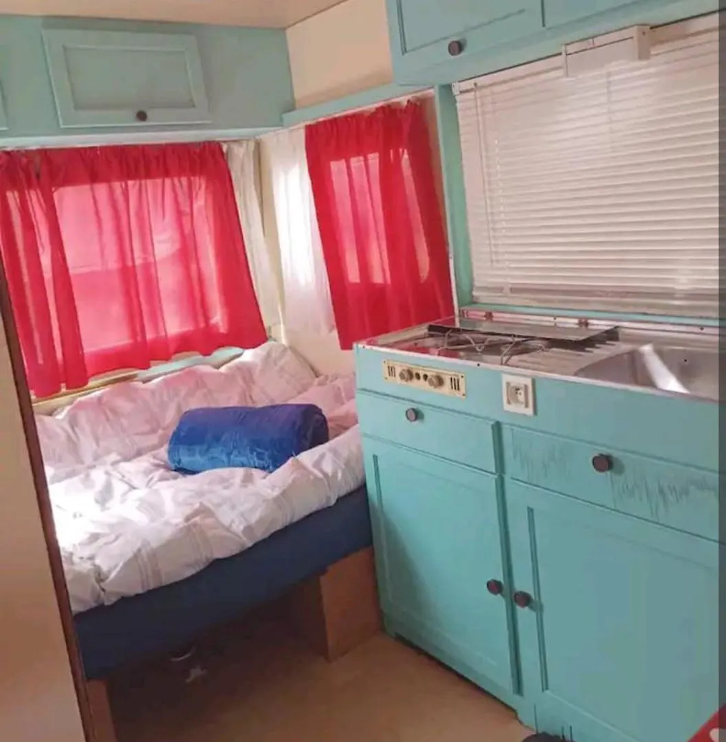 Luxury tent Caravana Acogedora Con Piscina 
